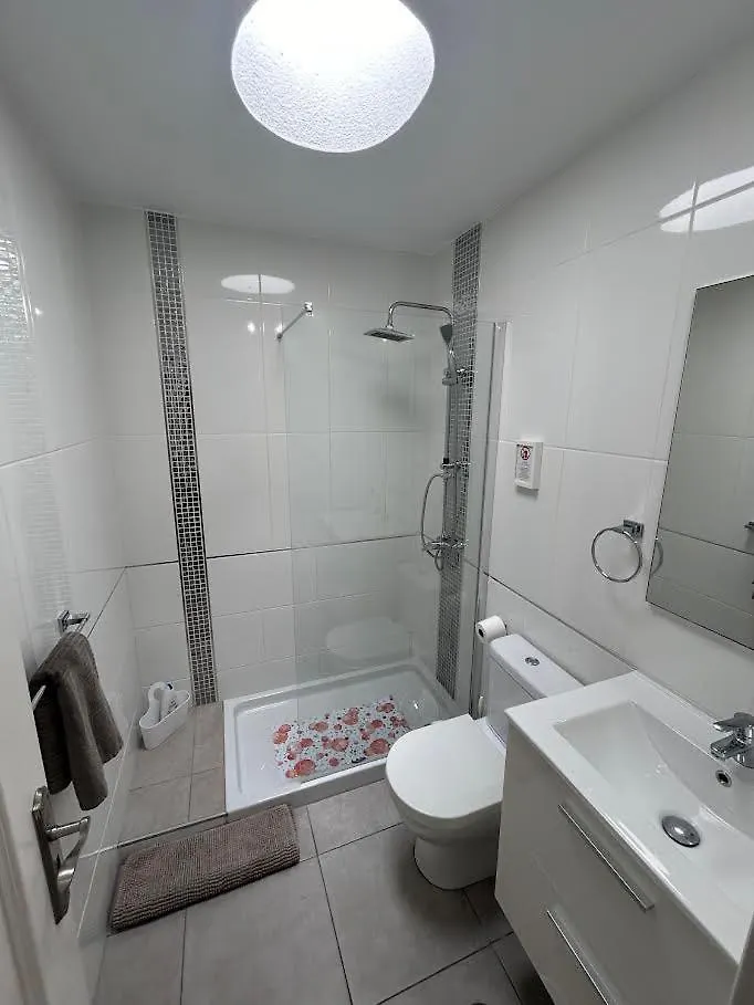 Bungalow En San Eugenio Bajo Lejlighed Costa Adeje  Spanien